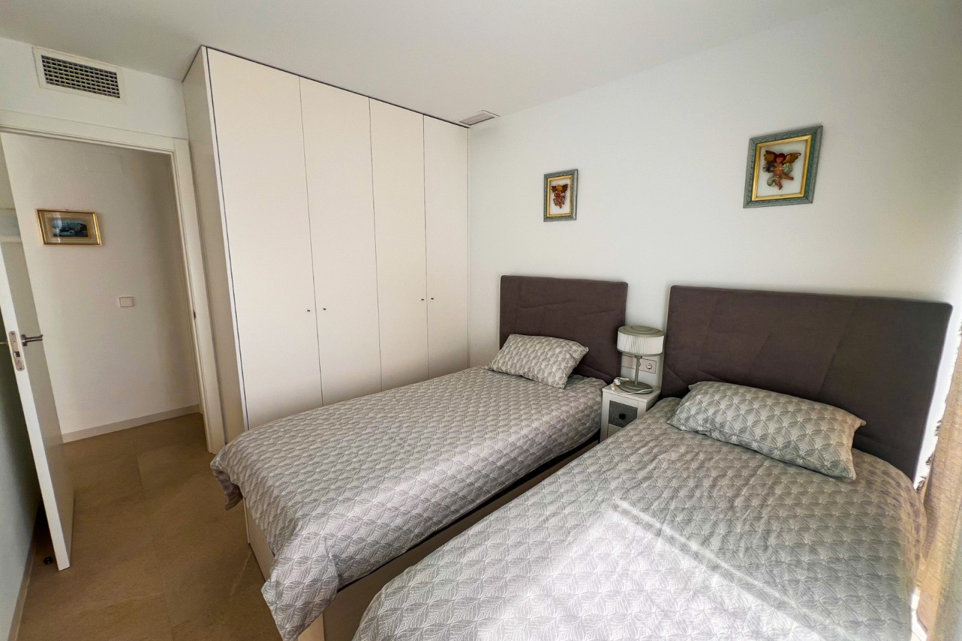 Resale - Apartamento -
Torrevieja - Los Balcones