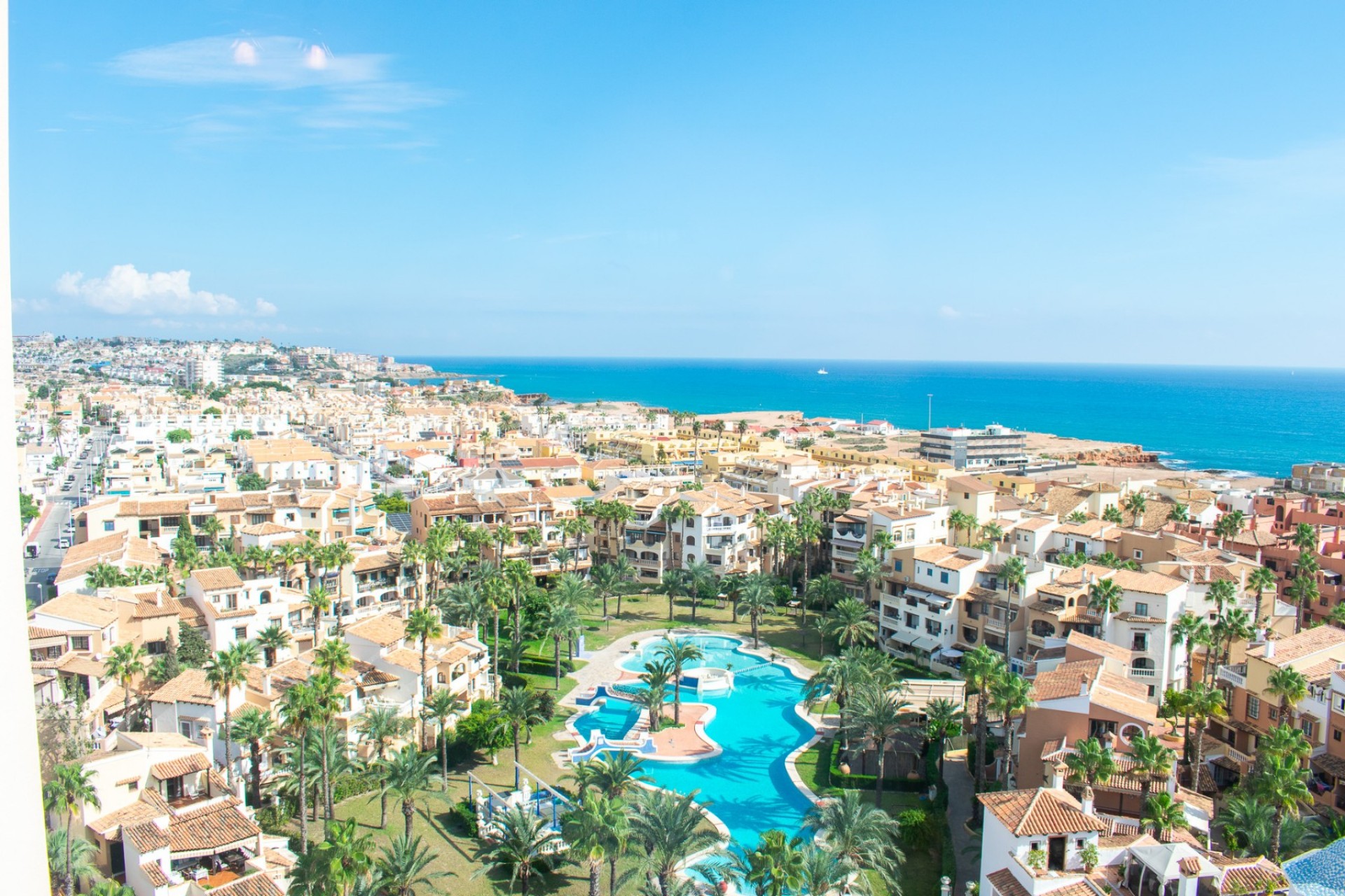 Resale - Apartamento -
Torrevieja - Playa de los Locos
