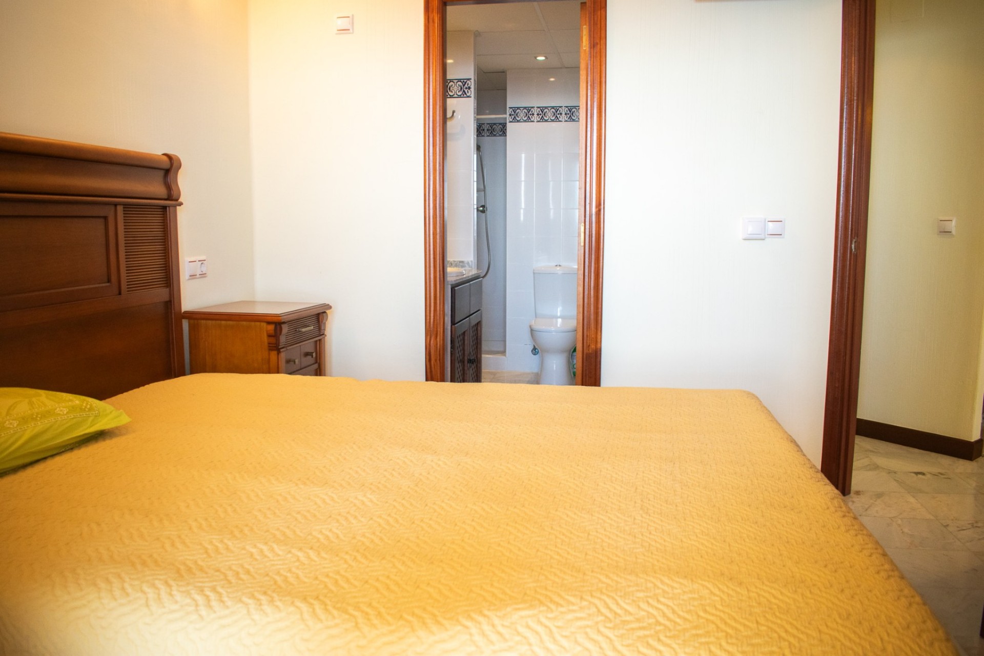Resale - Apartamento -
Torrevieja - Playa de los Locos