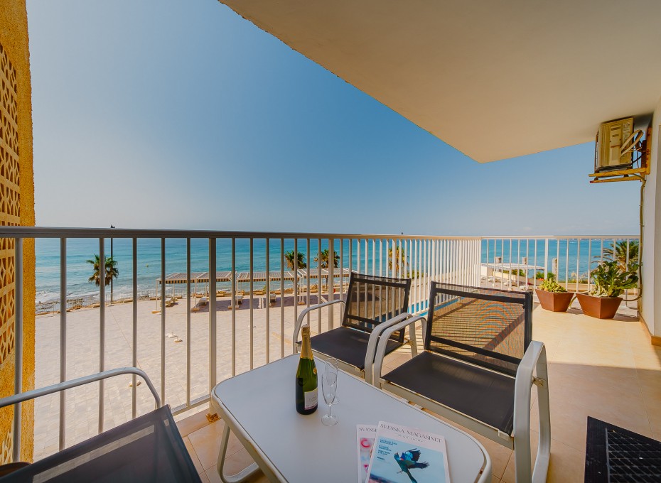 Resale - Apartamento -
Torrevieja - Playa del cura