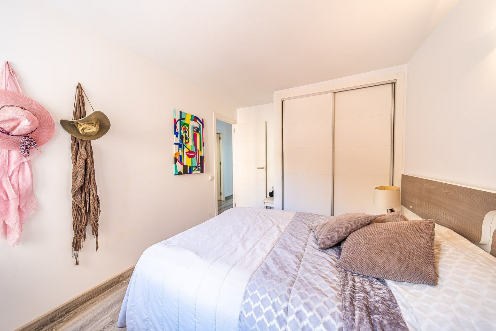 Resale - Apartamento -
Torrevieja - Playa del cura