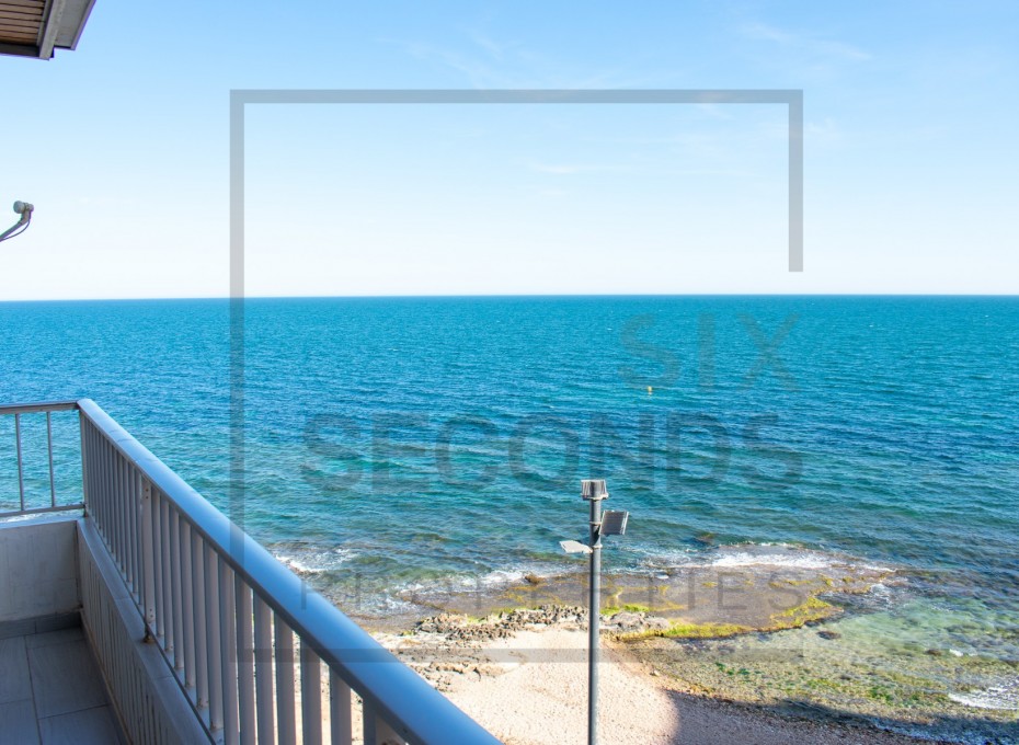 Resale - Apartamento -
Torrevieja - Playa del Cura