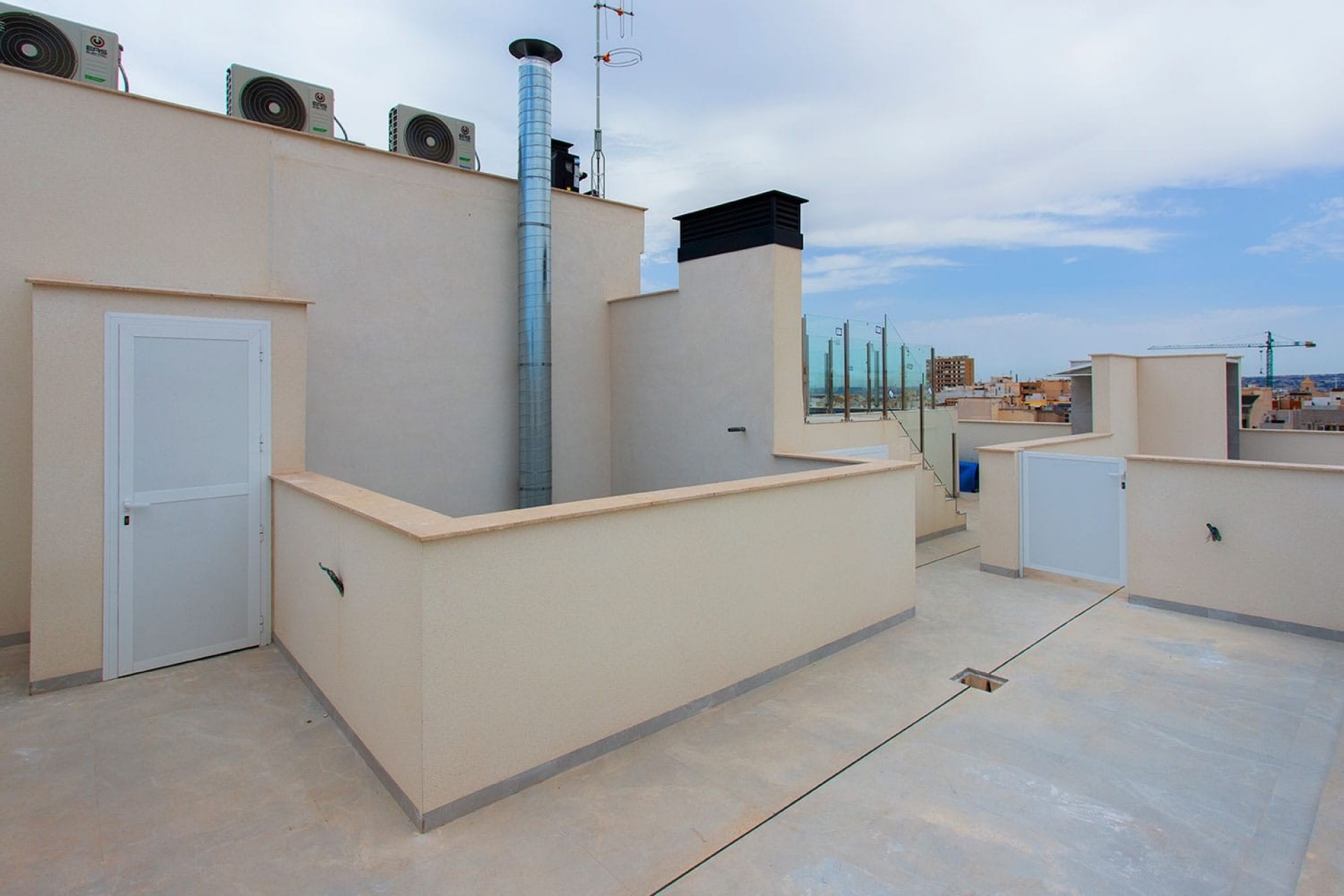 Resale - Apartamento -
Torrevieja - Playa del Cura