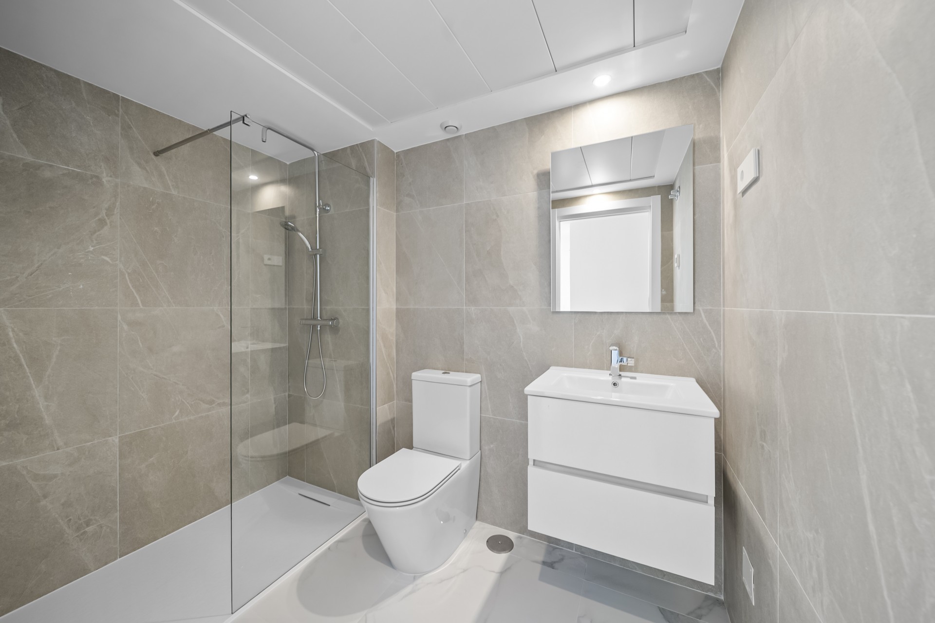 Resale - Apartamento -
Torrevieja - Punta prima