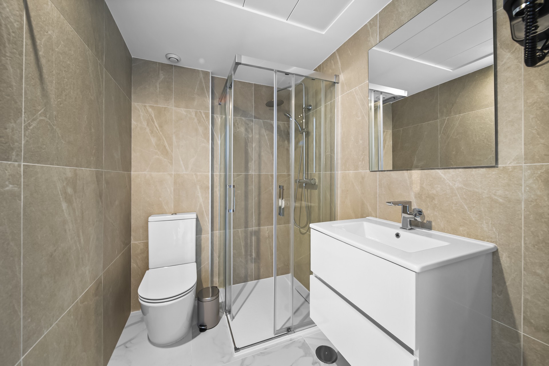 Resale - Apartamento -
Torrevieja - Punta prima