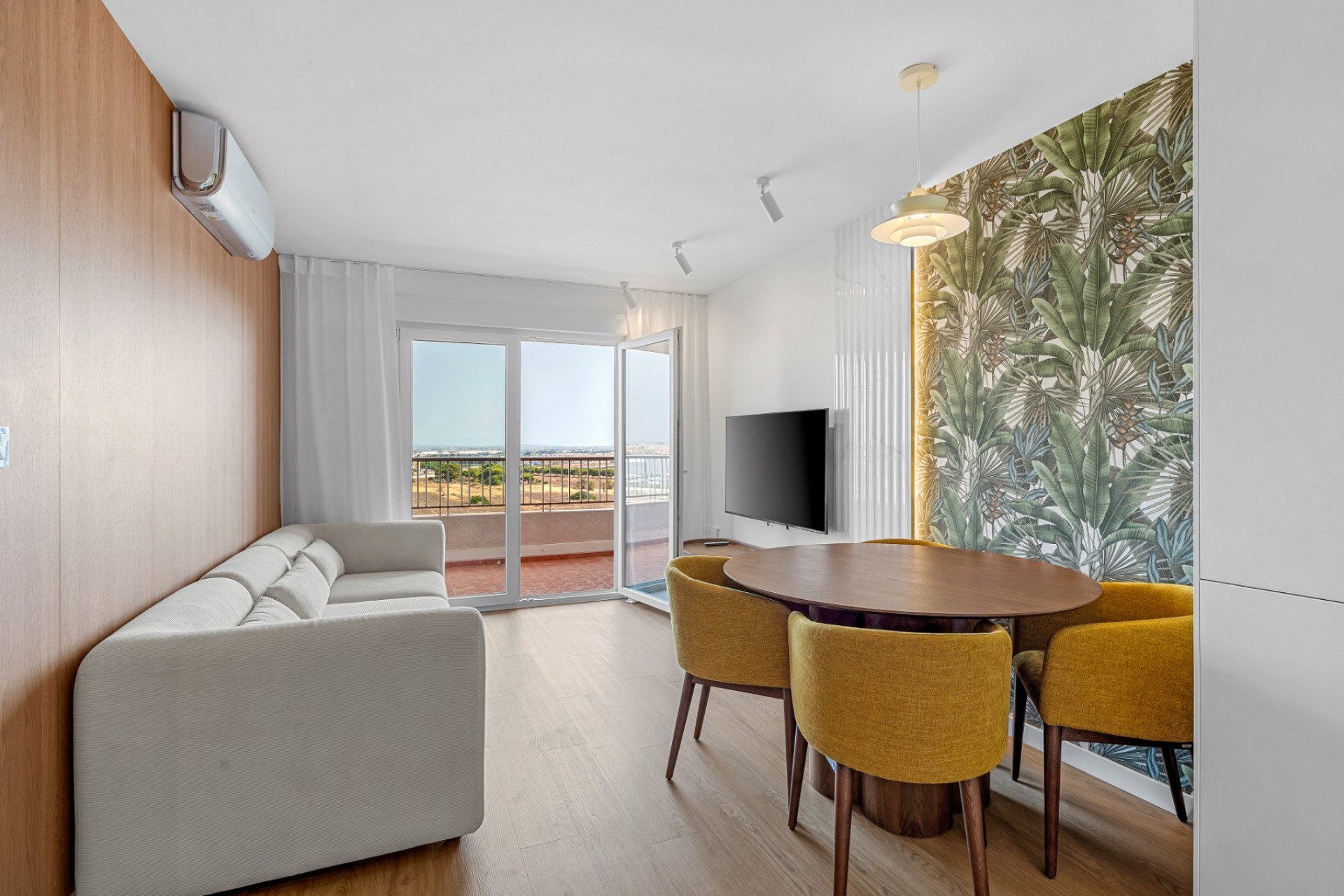 Resale - Apartamento -
Torrevieja - Punta prima