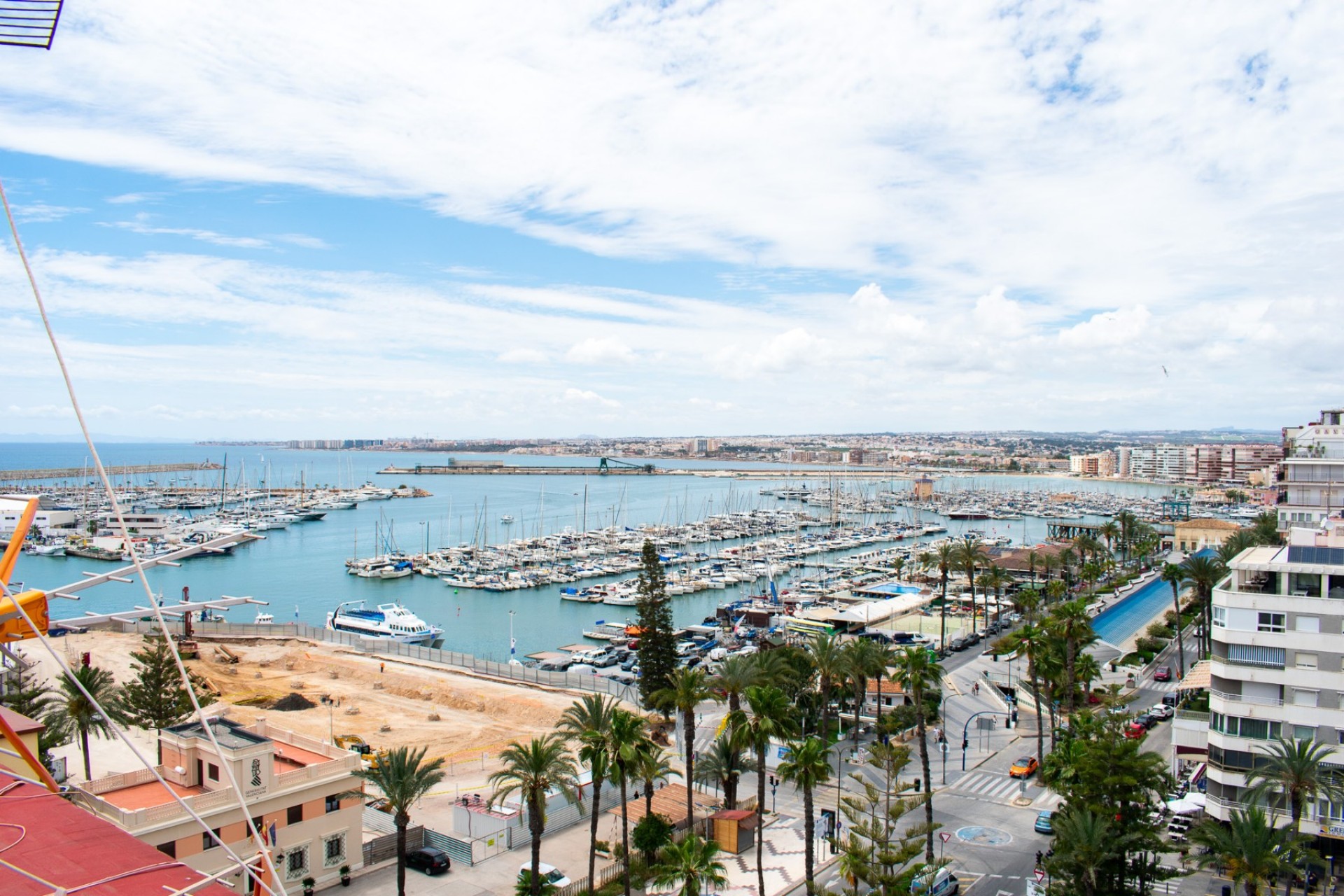Resale - Apartamento -
Torrevieja - Torrevieja centro