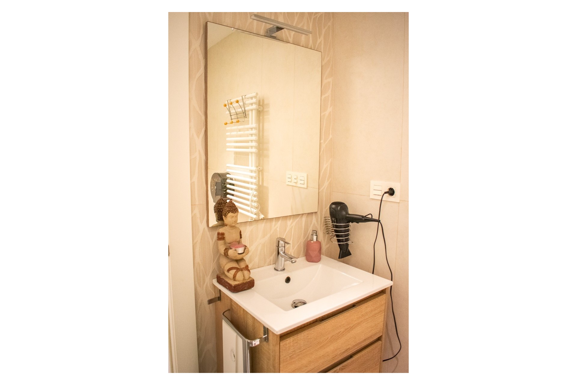 Resale - Apartamento -
Torrevieja - Torrevieja centro