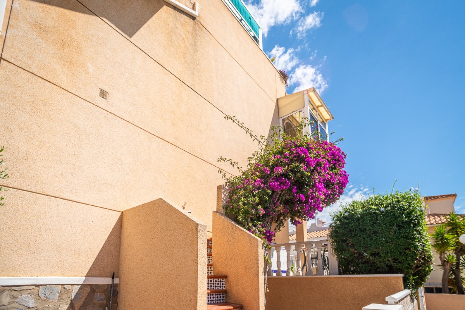Resale - Apartment -
Alicante - La Florida
