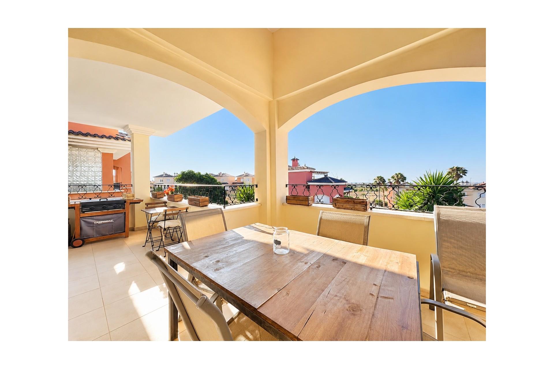 Resale - Apartment -
Altaona Golf and Country Village - Altaona Golf - Country Village