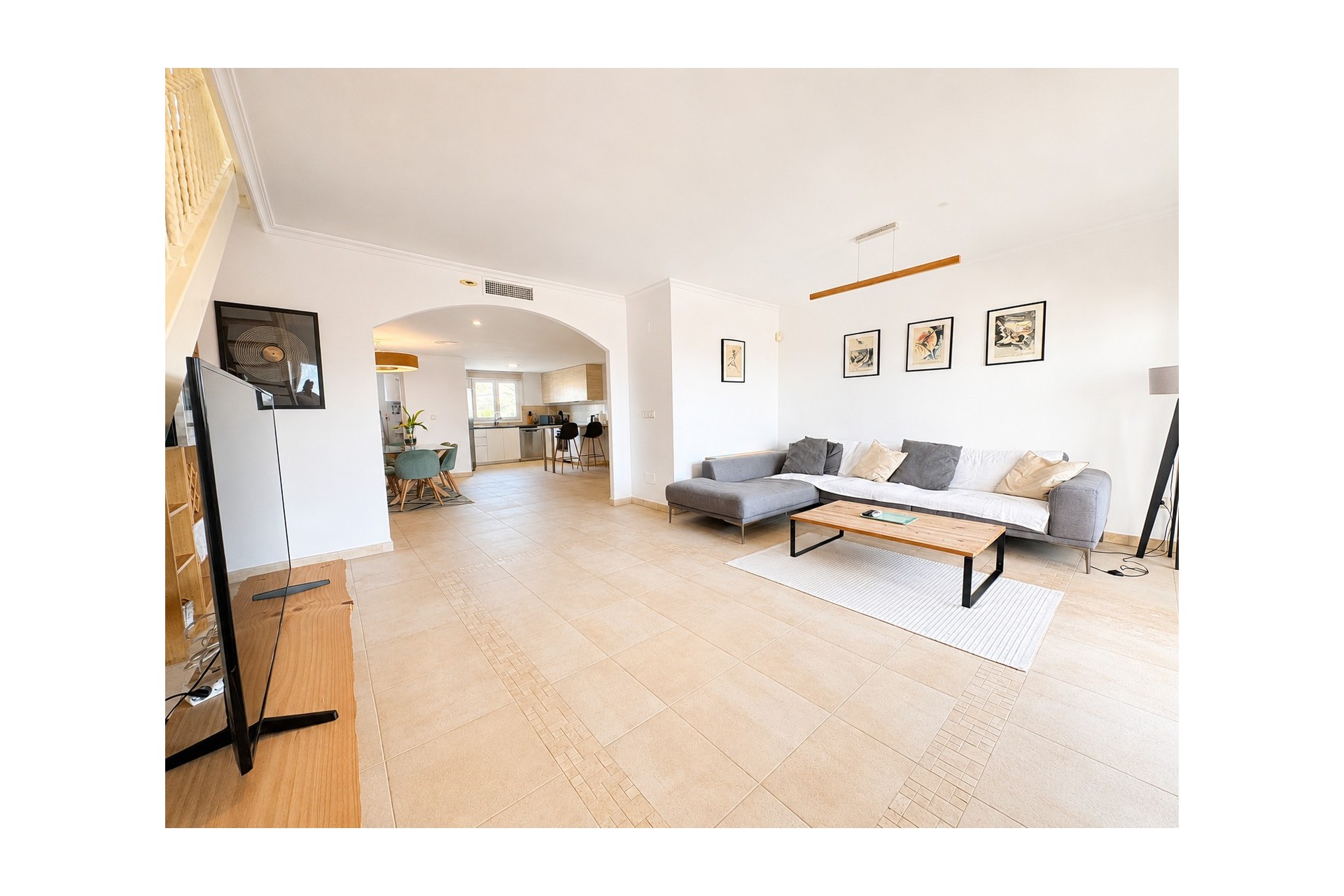 Resale - Apartment -
Altaona Golf and Country Village - Altaona Golf - Country Village