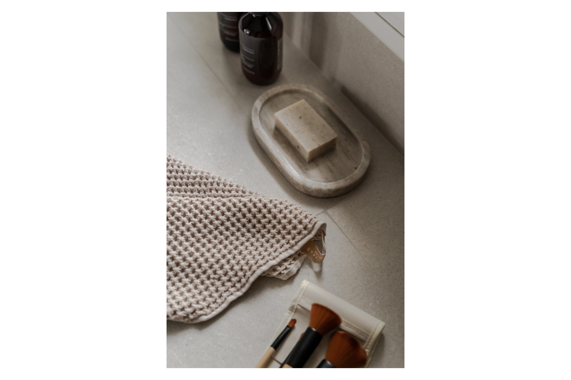 Resale - Apartment -
Benahavis - La Quinta