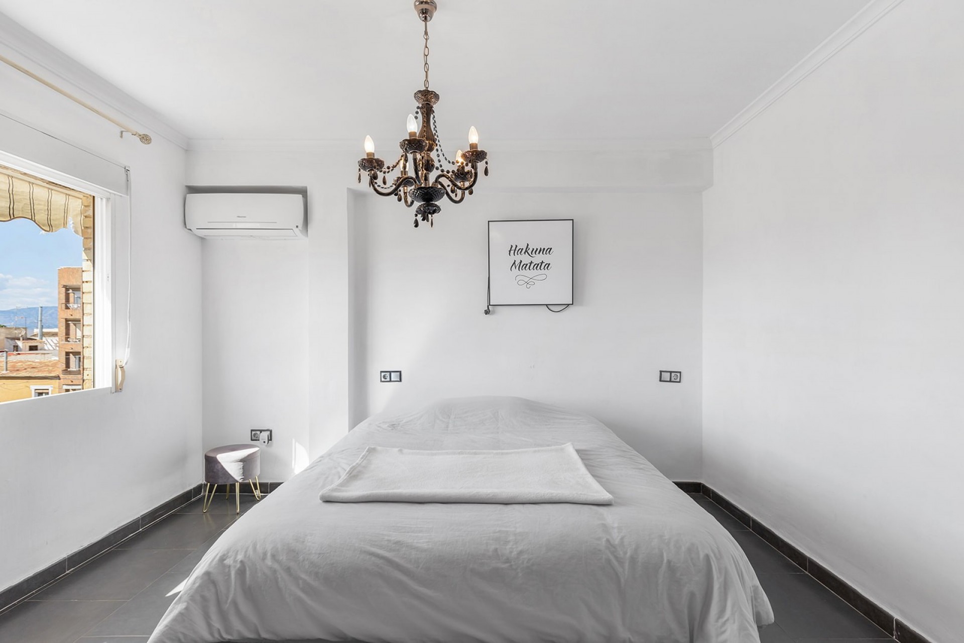 Resale - Apartment -
Daya Nueva