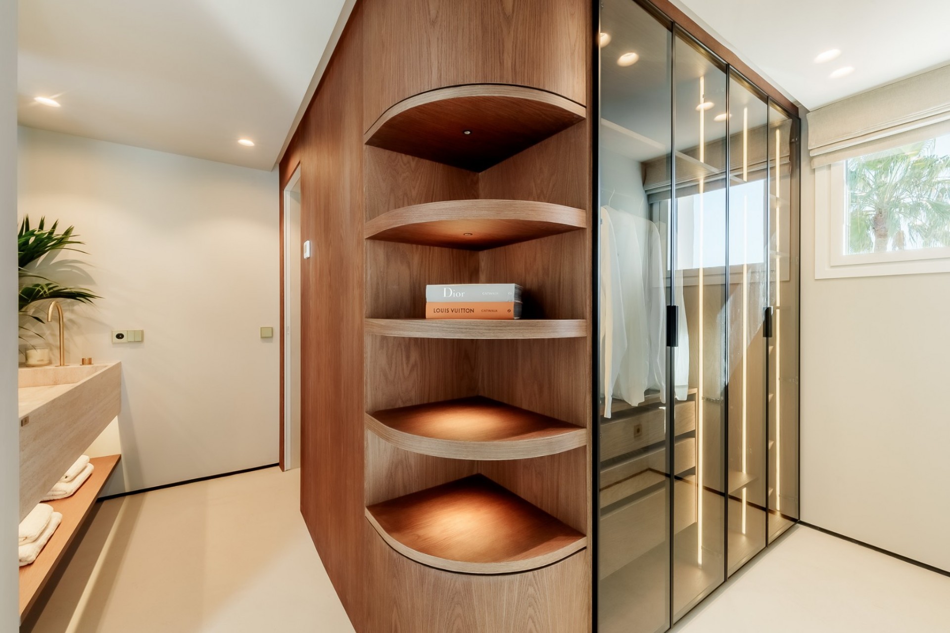 Resale - Apartment -
Estepona