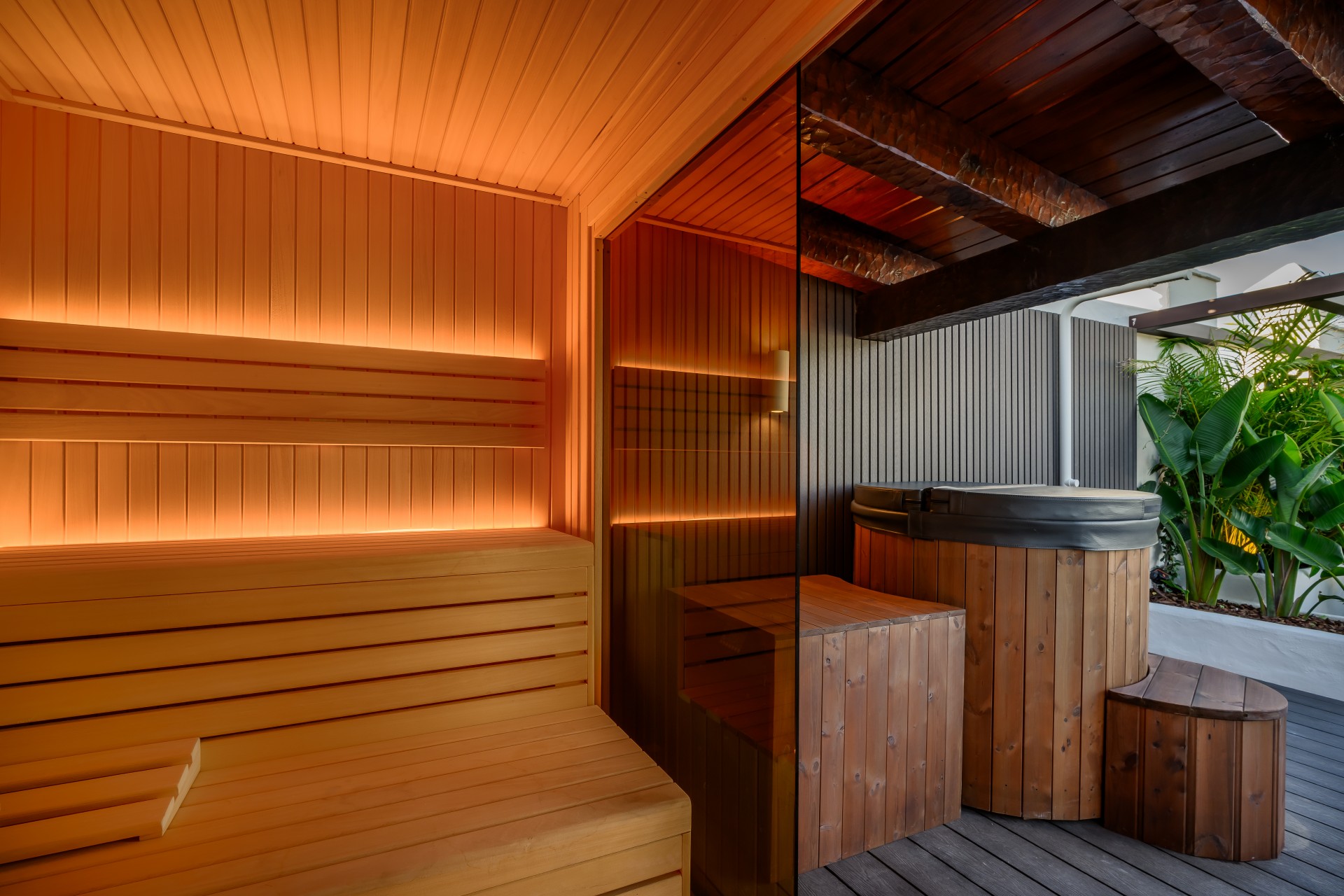 Resale - Apartment -
Estepona