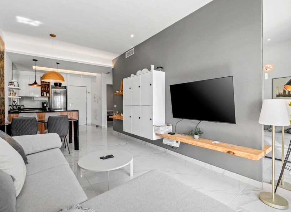 Resale - Apartment / Flat * -
Guardamar del Segura* - El Raso*