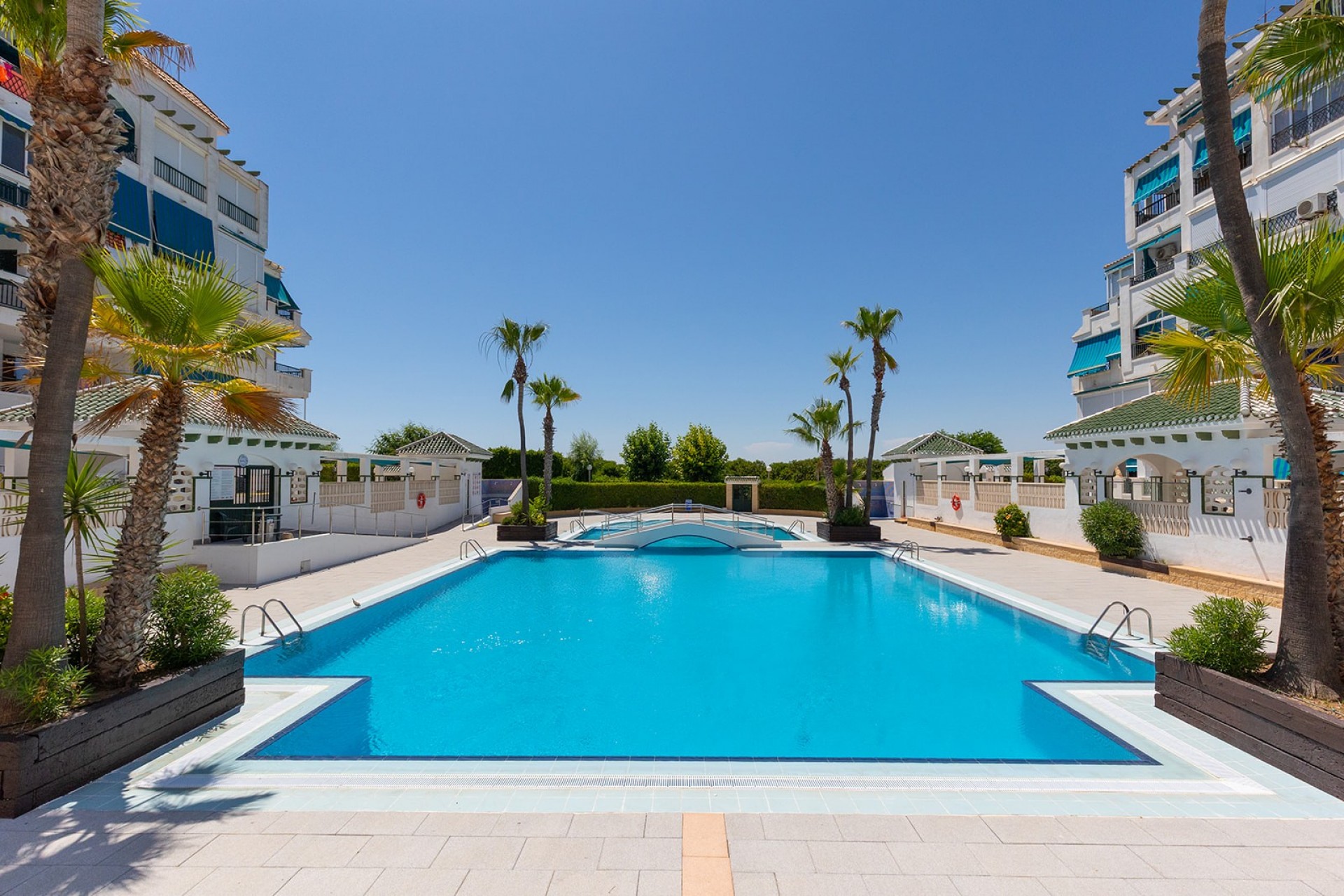 Resale - Apartment - Flat -
La Mata - Playa