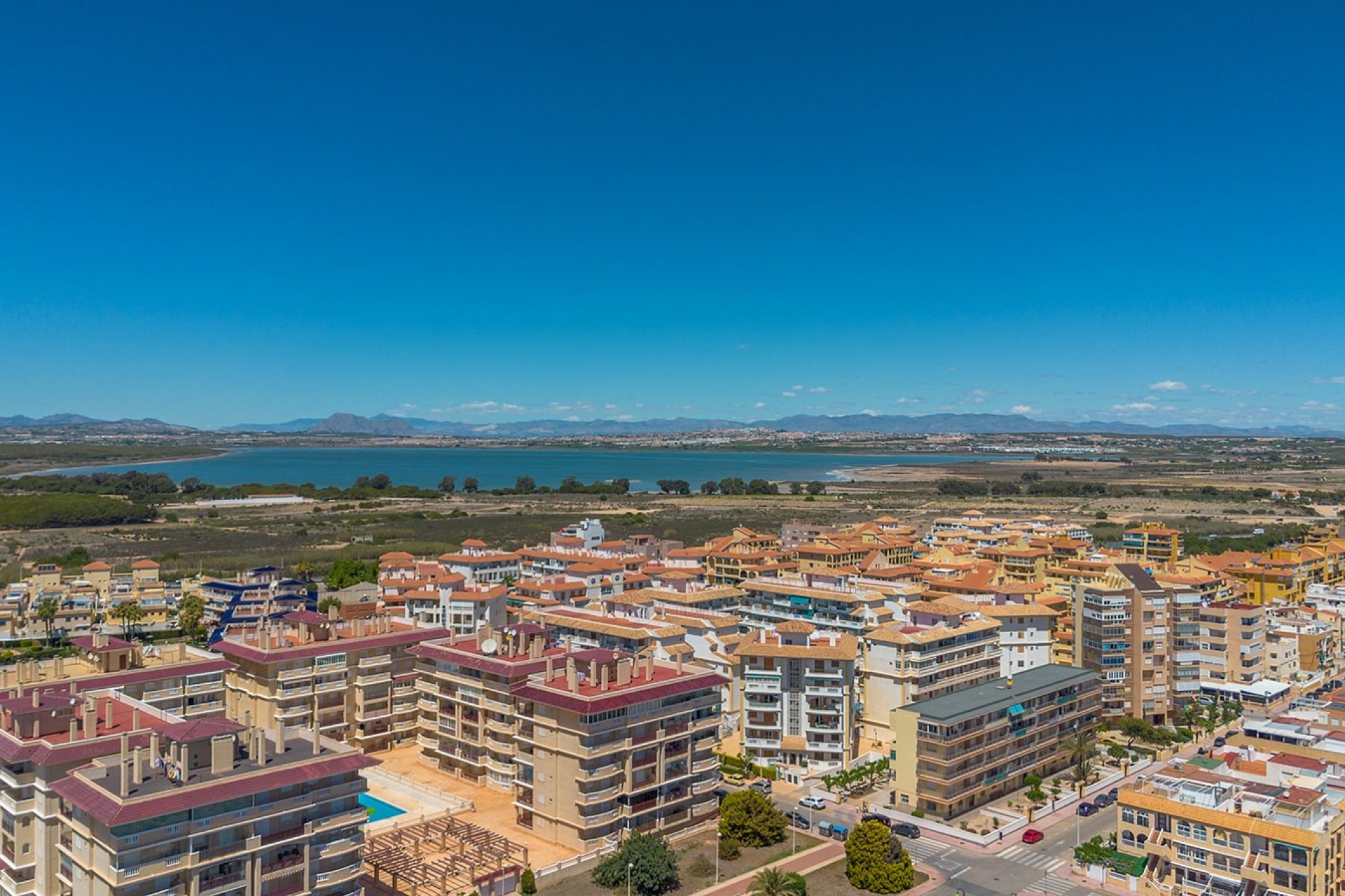 Resale - Apartment - Flat -
La Mata - Playa