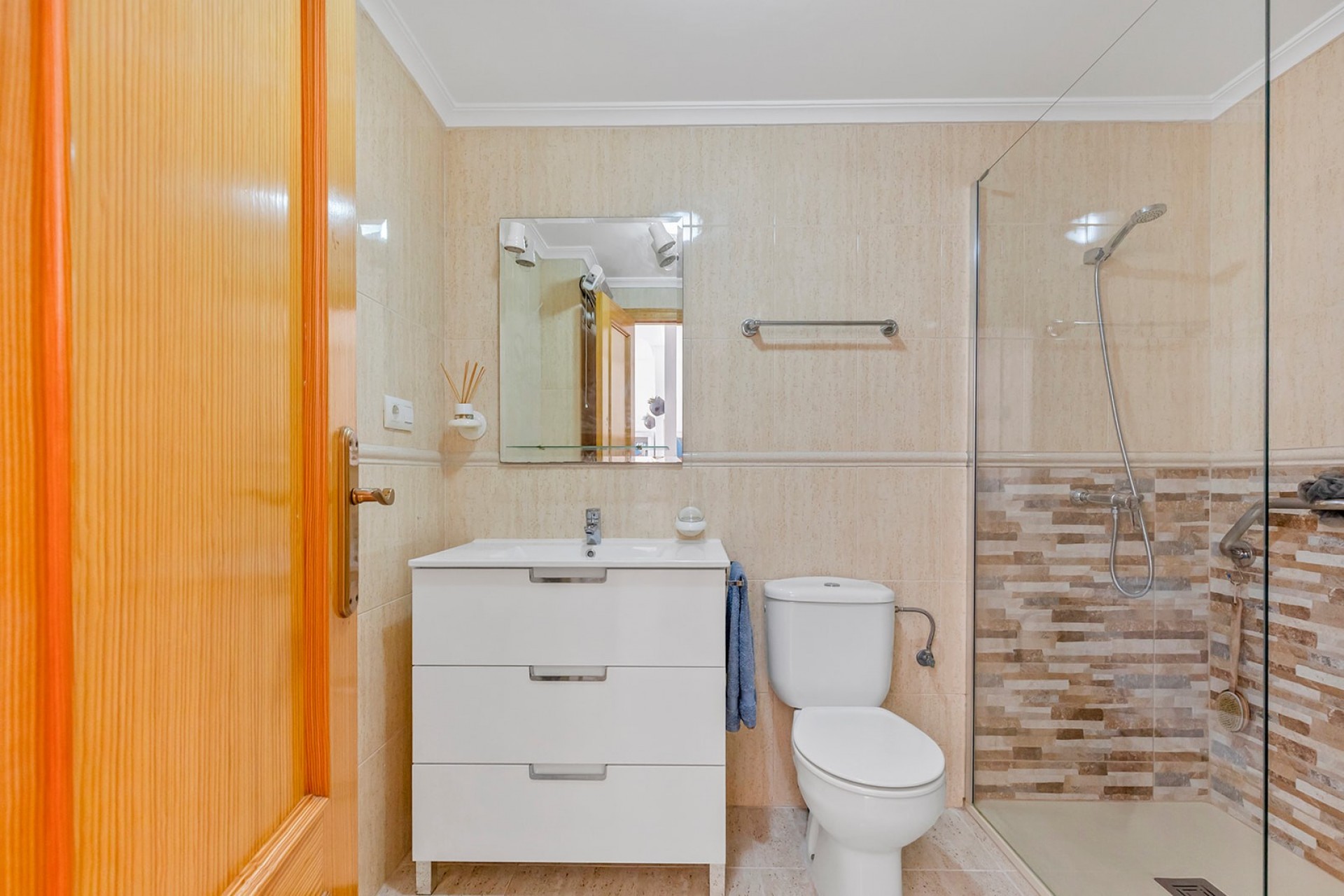 Resale - Apartment - Flat -
La Mata