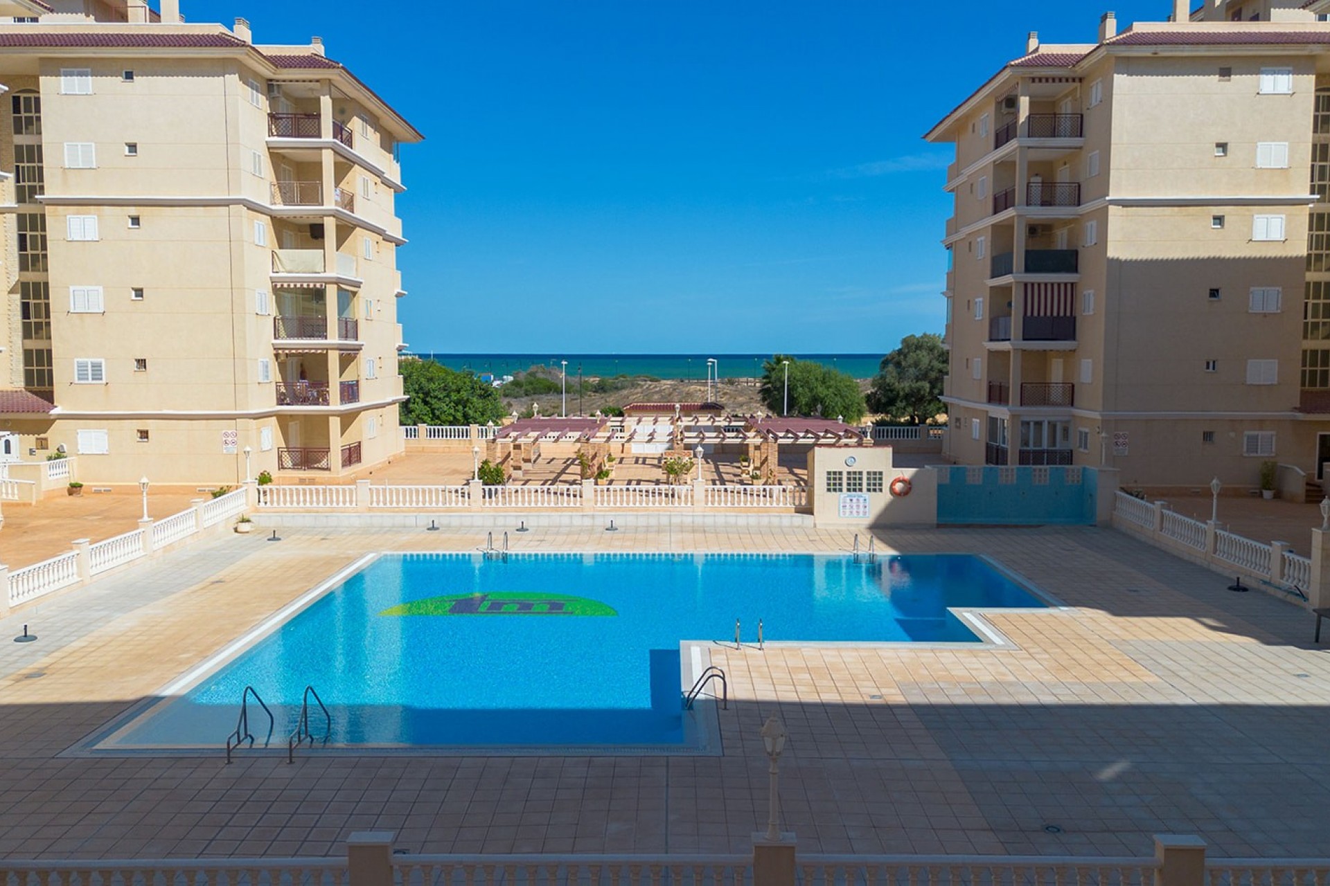 Resale - Apartment - Flat -
La Mata