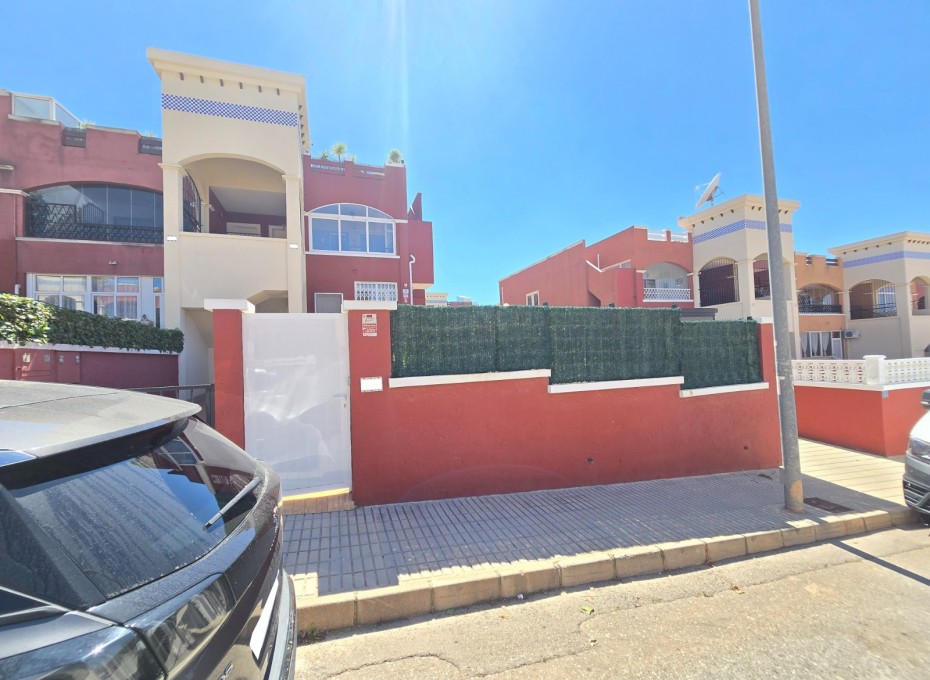 Resale - Apartment / Flat * -
Orihuela Costa * - Los Altos *