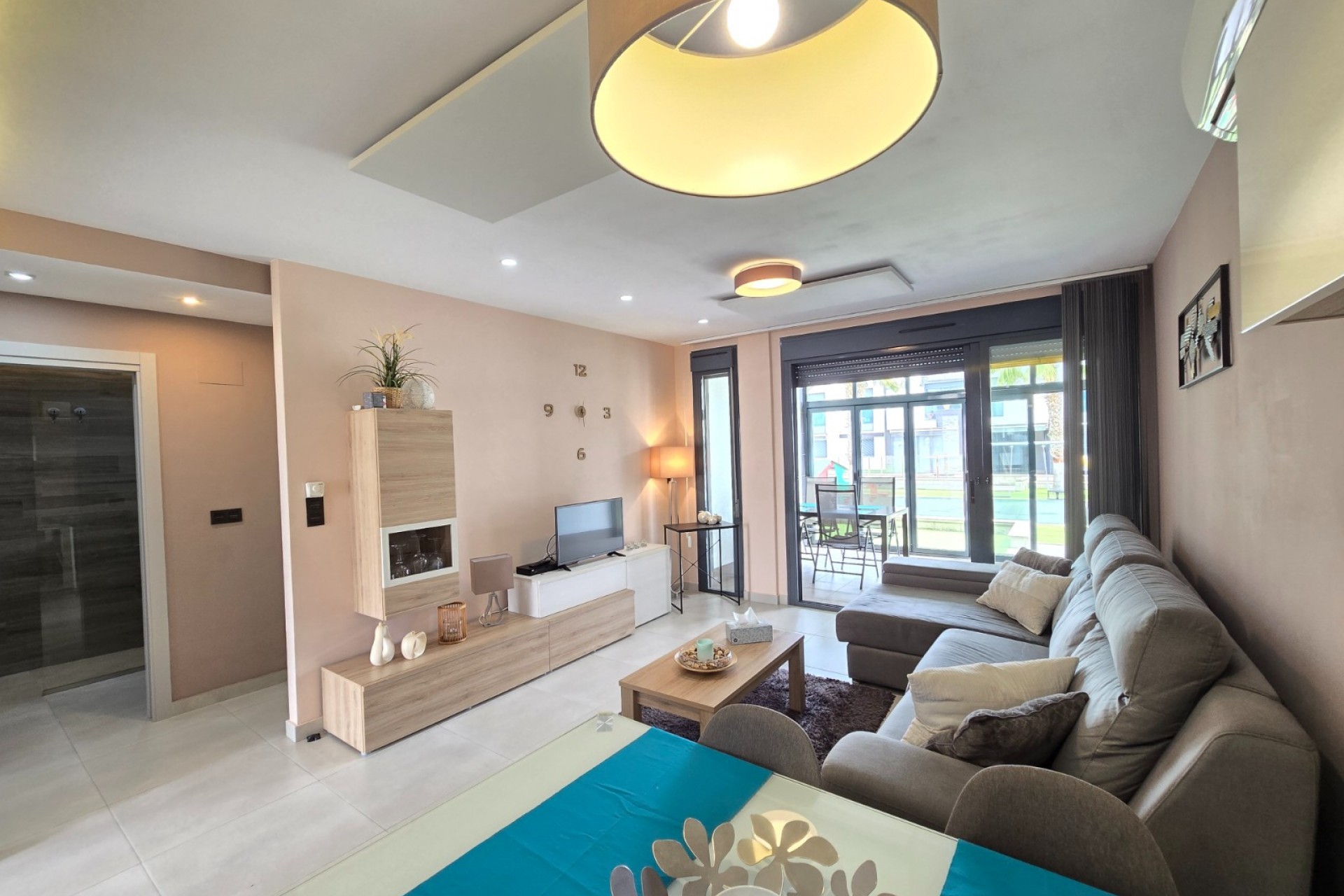 Resale - Apartment / Flat * -
Orihuela Costa * - Punta Prima *