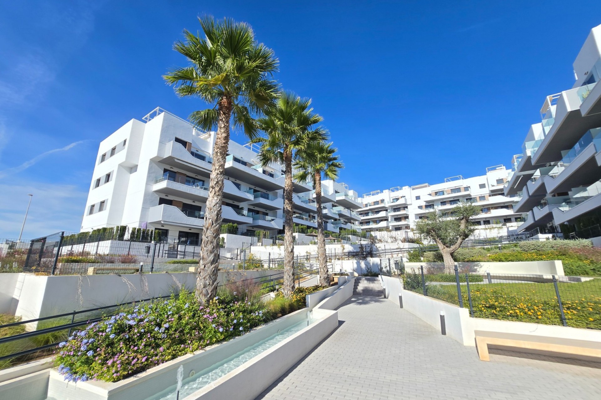 Resale - Apartment / flat -
Orihuela Costa - Villamartín