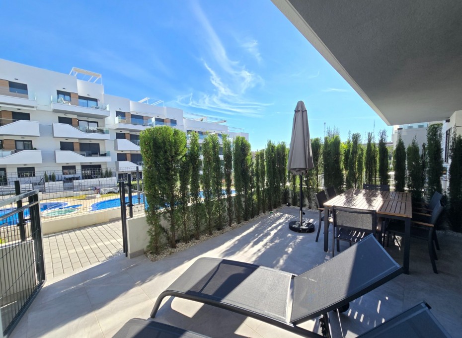 Resale - Apartment / Flat * -
Orihuela Costa * - Villamartín *