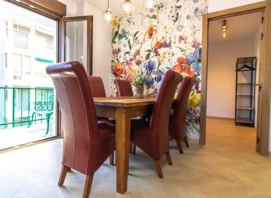 Resale - Apartment flat -
Torrevieja - Acequion