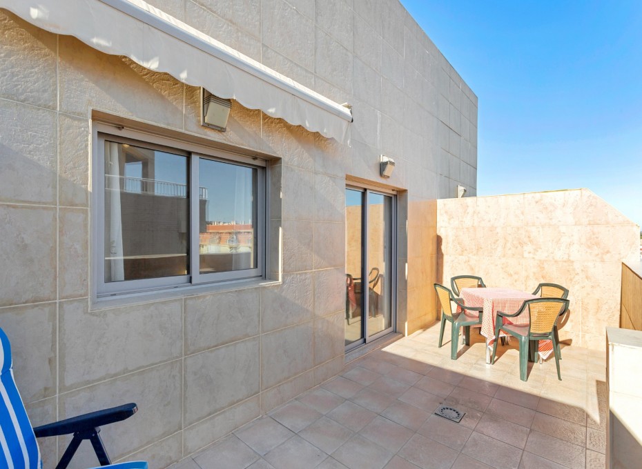 Resale - Apartment / flat -
Torrevieja - La Mata pueblo