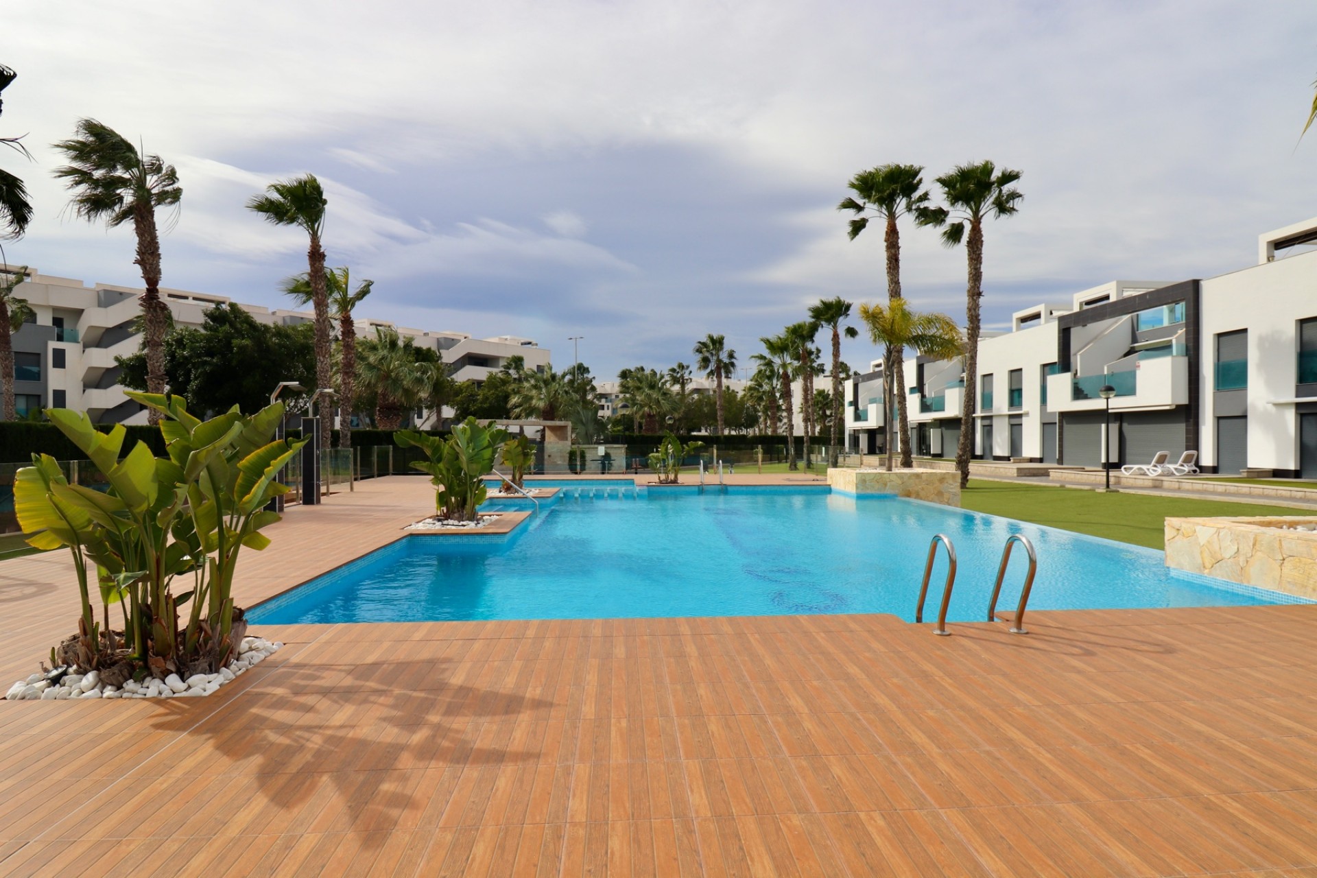 Resale - Apartment -
Guardamar del Segura - Guardamar - El Raso