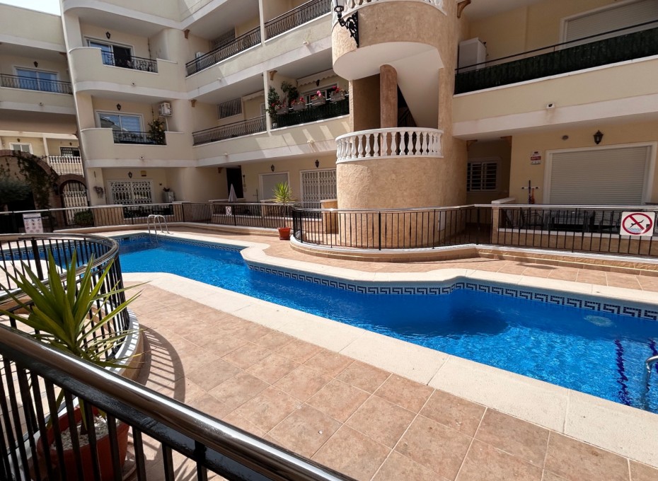 Resale - Apartment -
Jacarilla