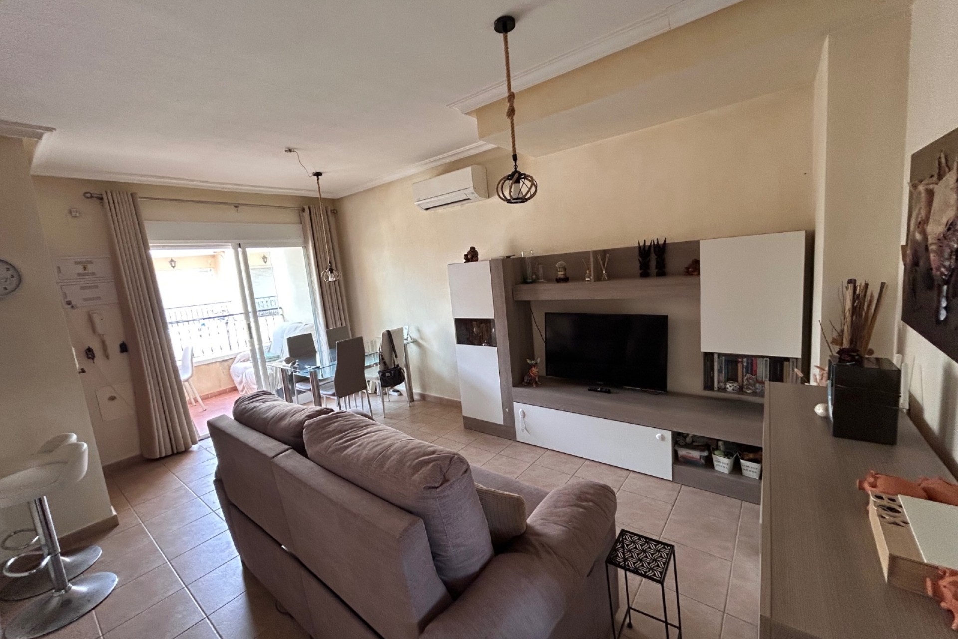 Resale - Apartment -
Jacarilla