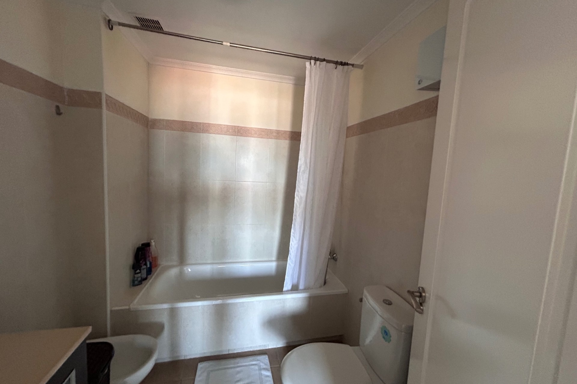 Resale - Apartment -
Jacarilla