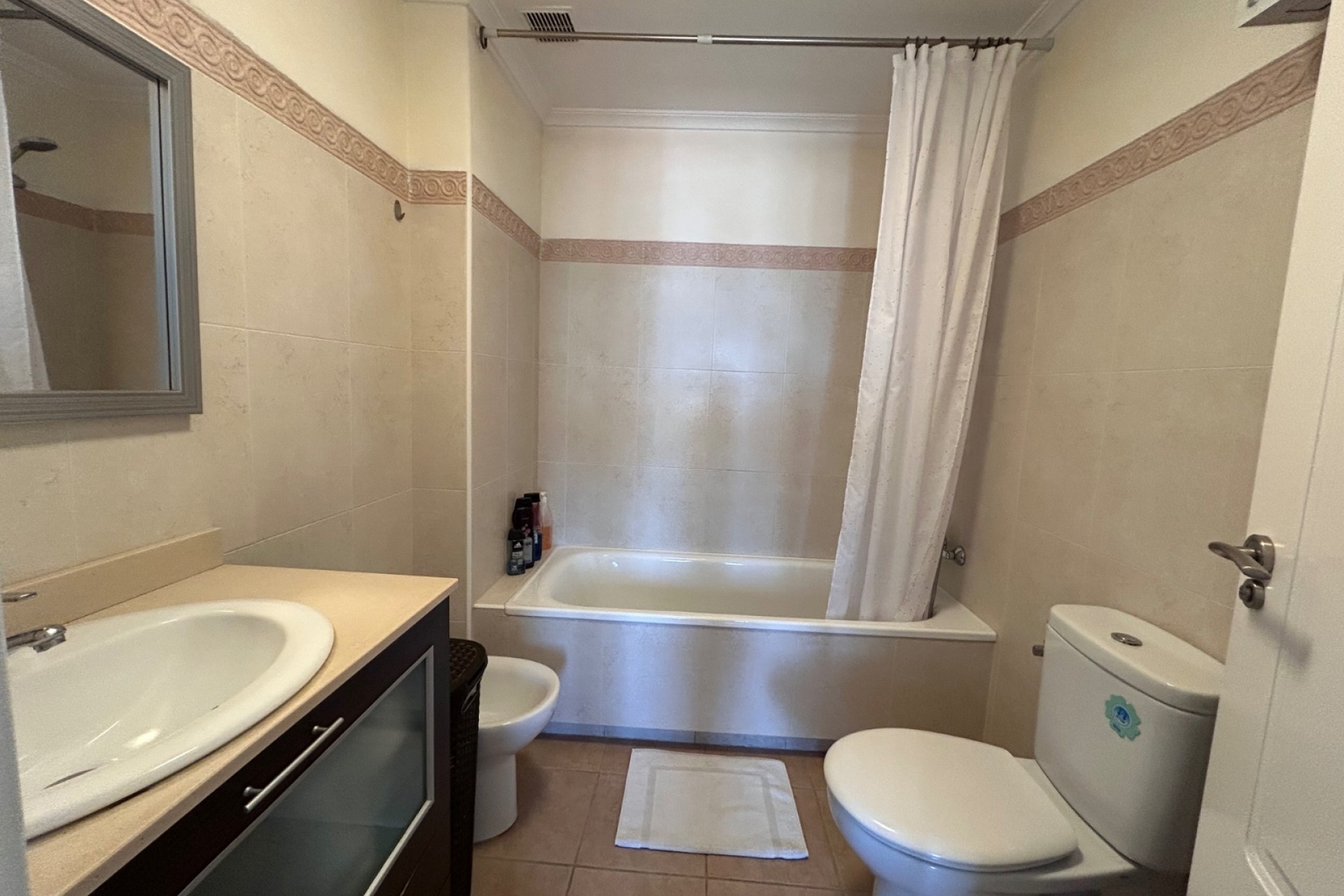 Resale - Apartment -
Jacarilla