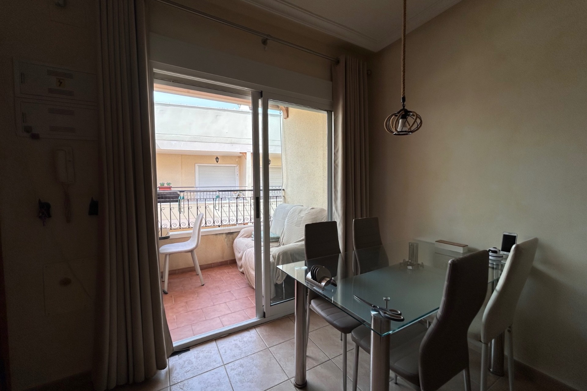 Resale - Apartment -
Jacarilla