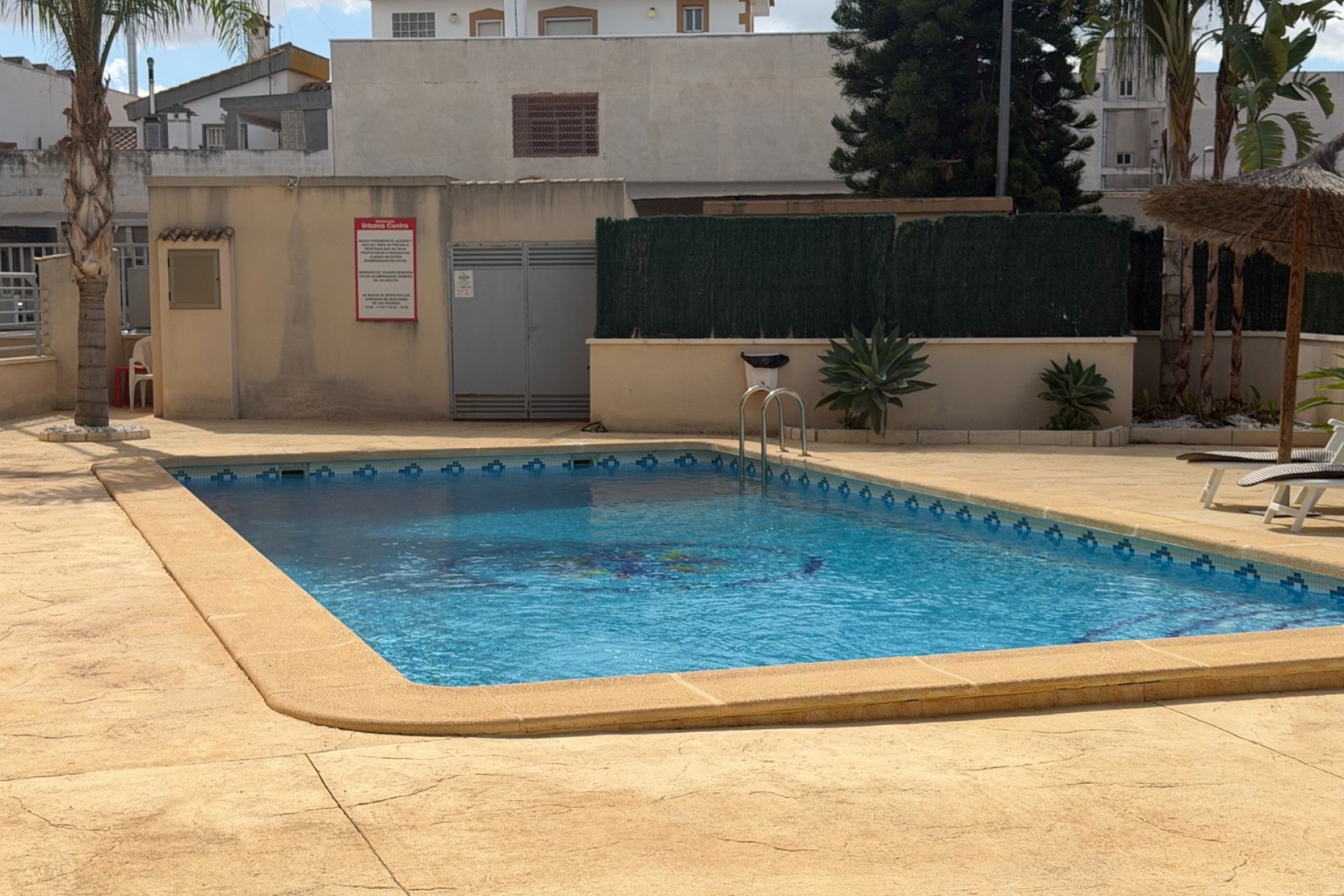 Resale - Apartment -
Jacarilla