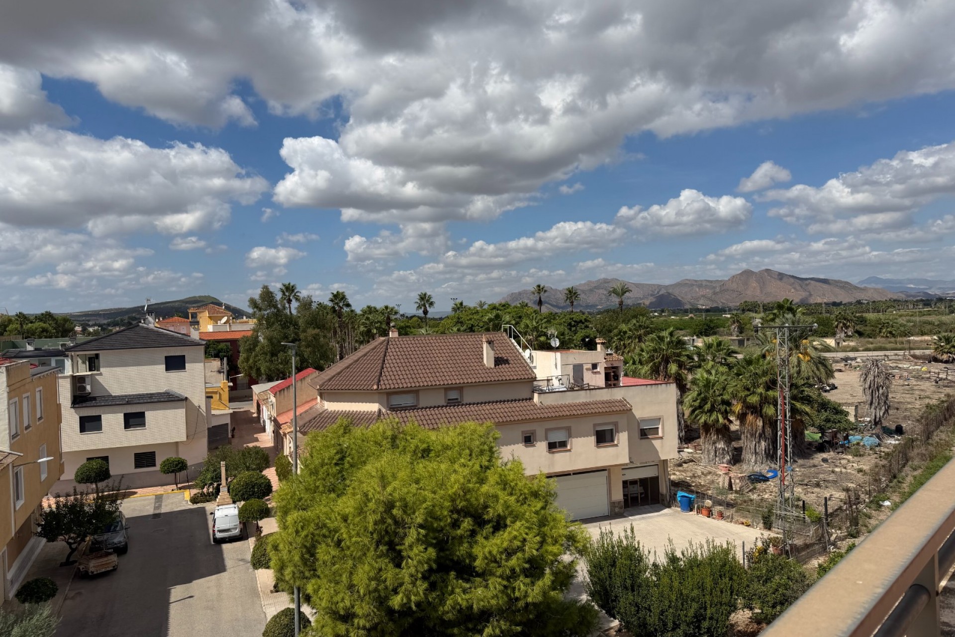 Resale - Apartment -
Jacarilla