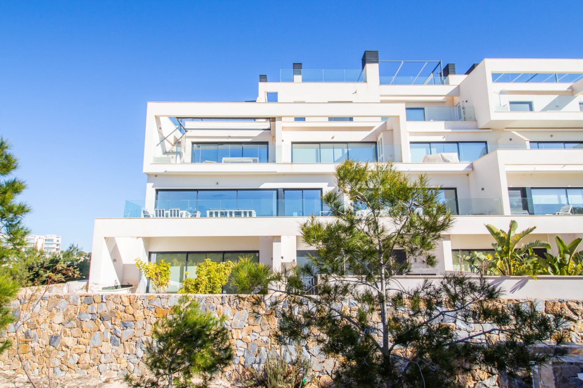 Resale - Apartment -
Las Colinas Golf Resort - Las Colinas golf