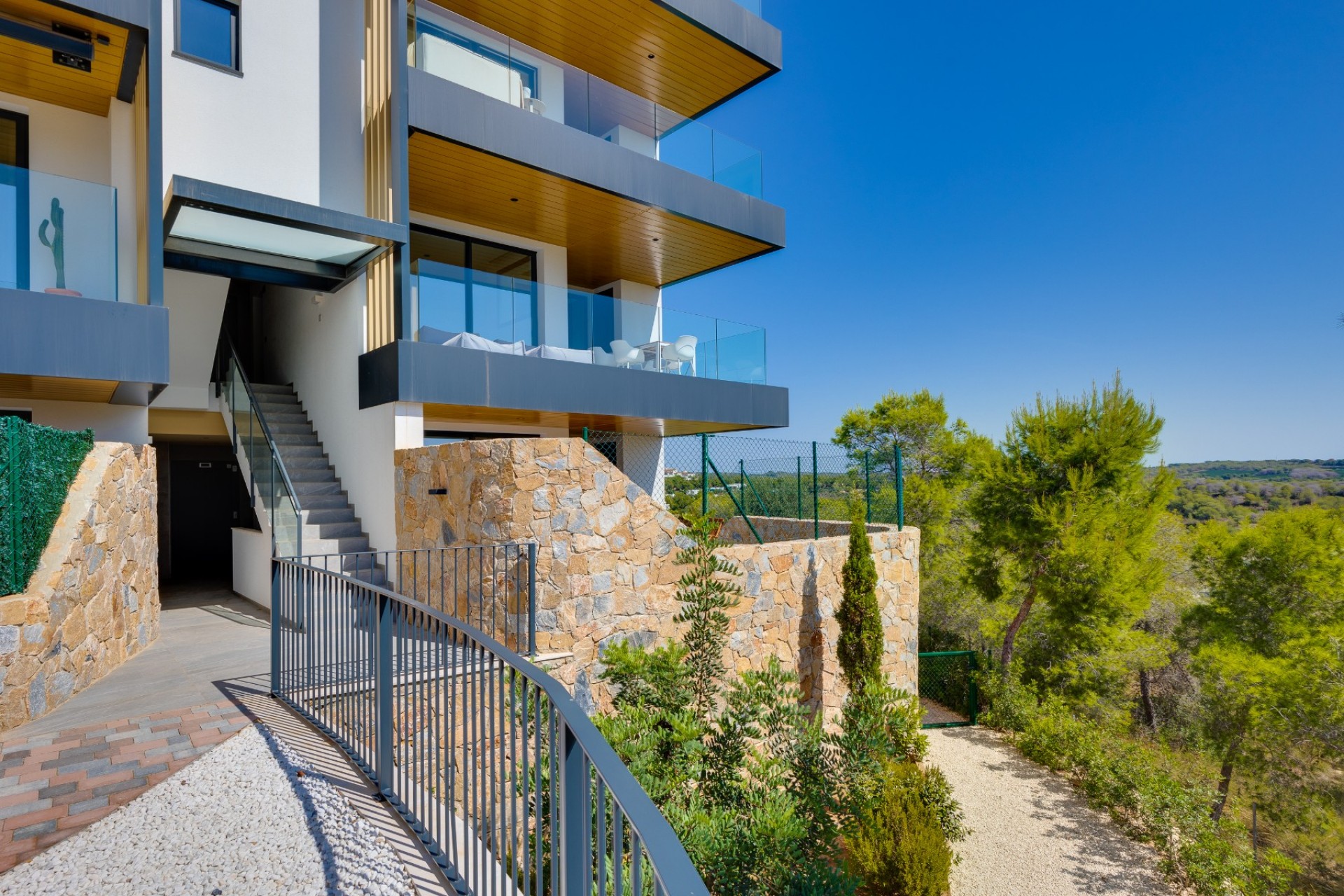 Resale - Apartment -
Las Colinas Golf Resort - Las Colinas golf