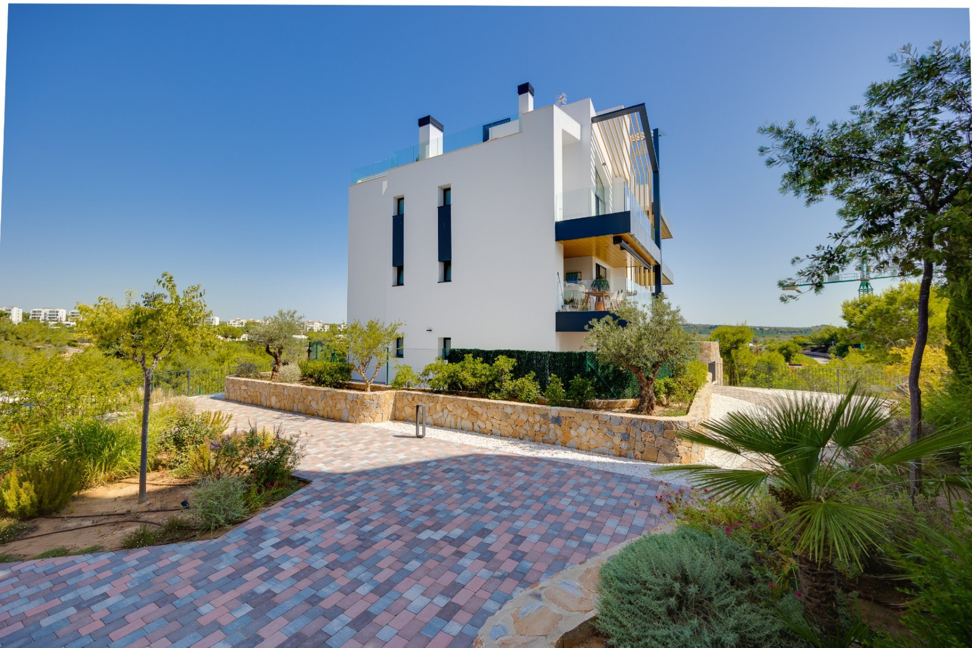 Resale - Apartment -
Las Colinas Golf Resort - Las Colinas golf