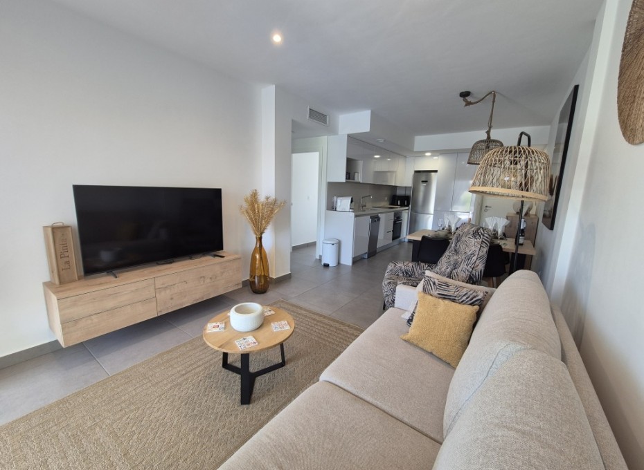 Resale - Apartment -
Las Filipinas