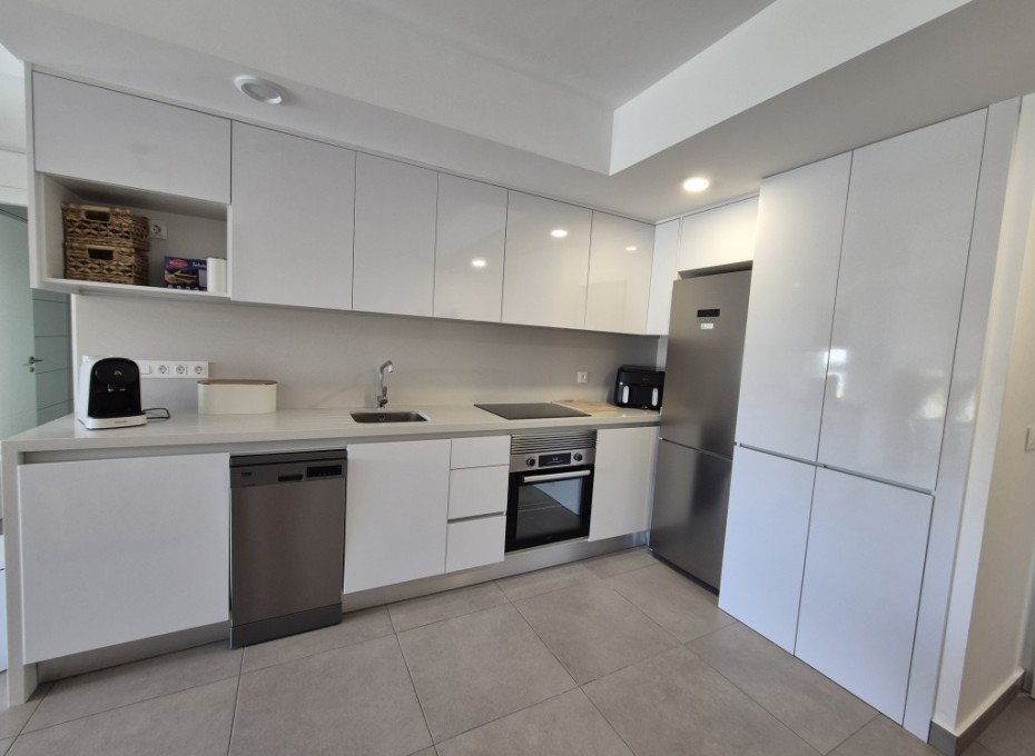 Resale - Apartment -
Las Filipinas