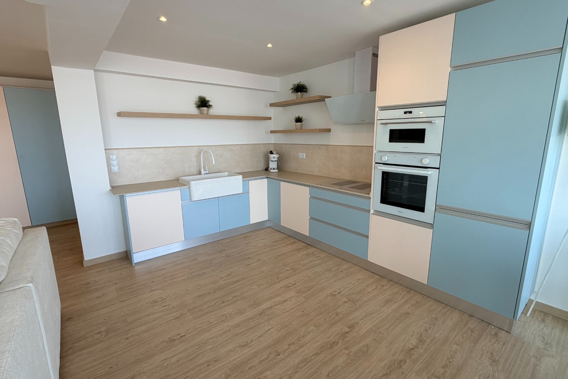 Resale - Apartment -
Lo Pagan