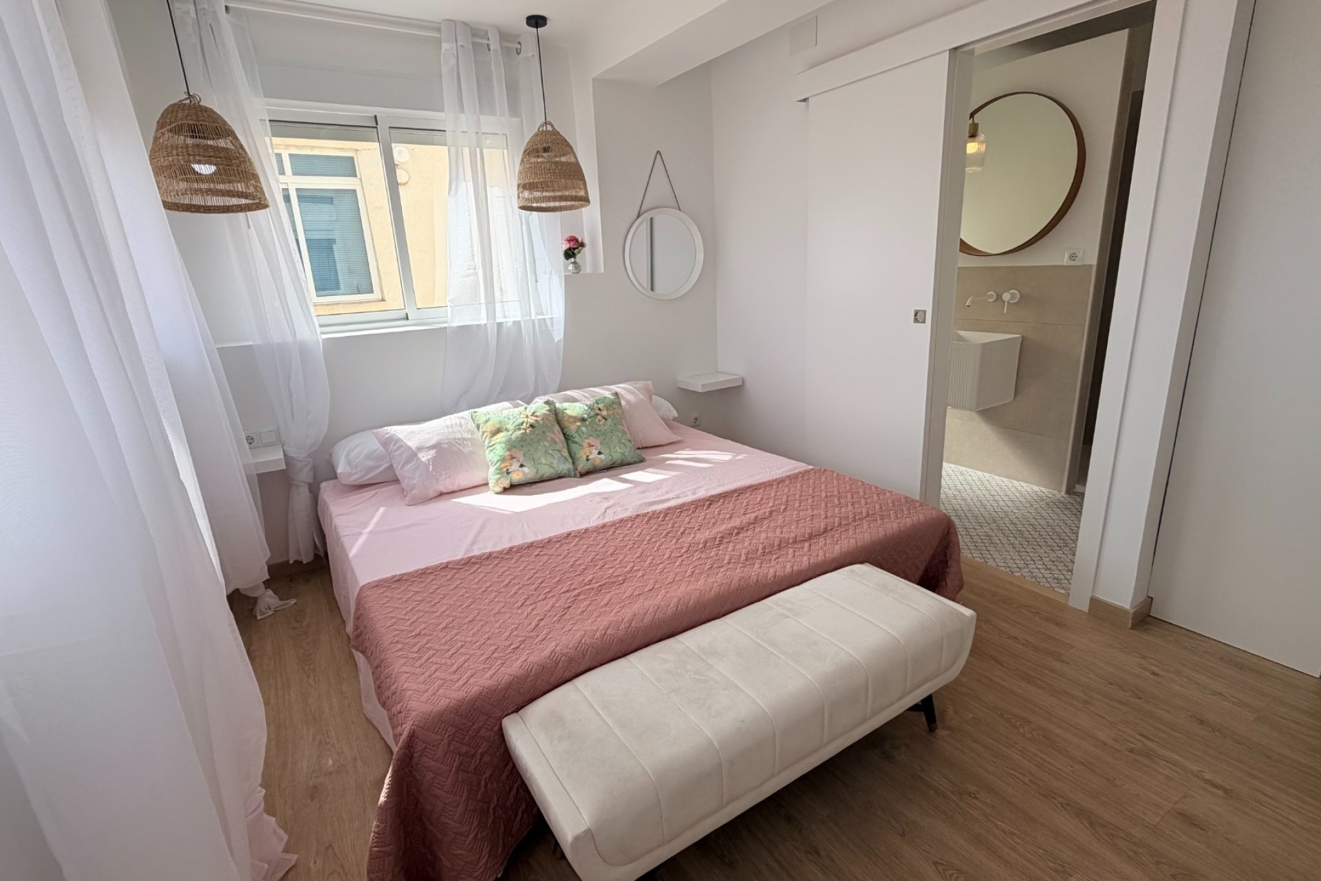 Resale - Apartment -
Lo Pagan