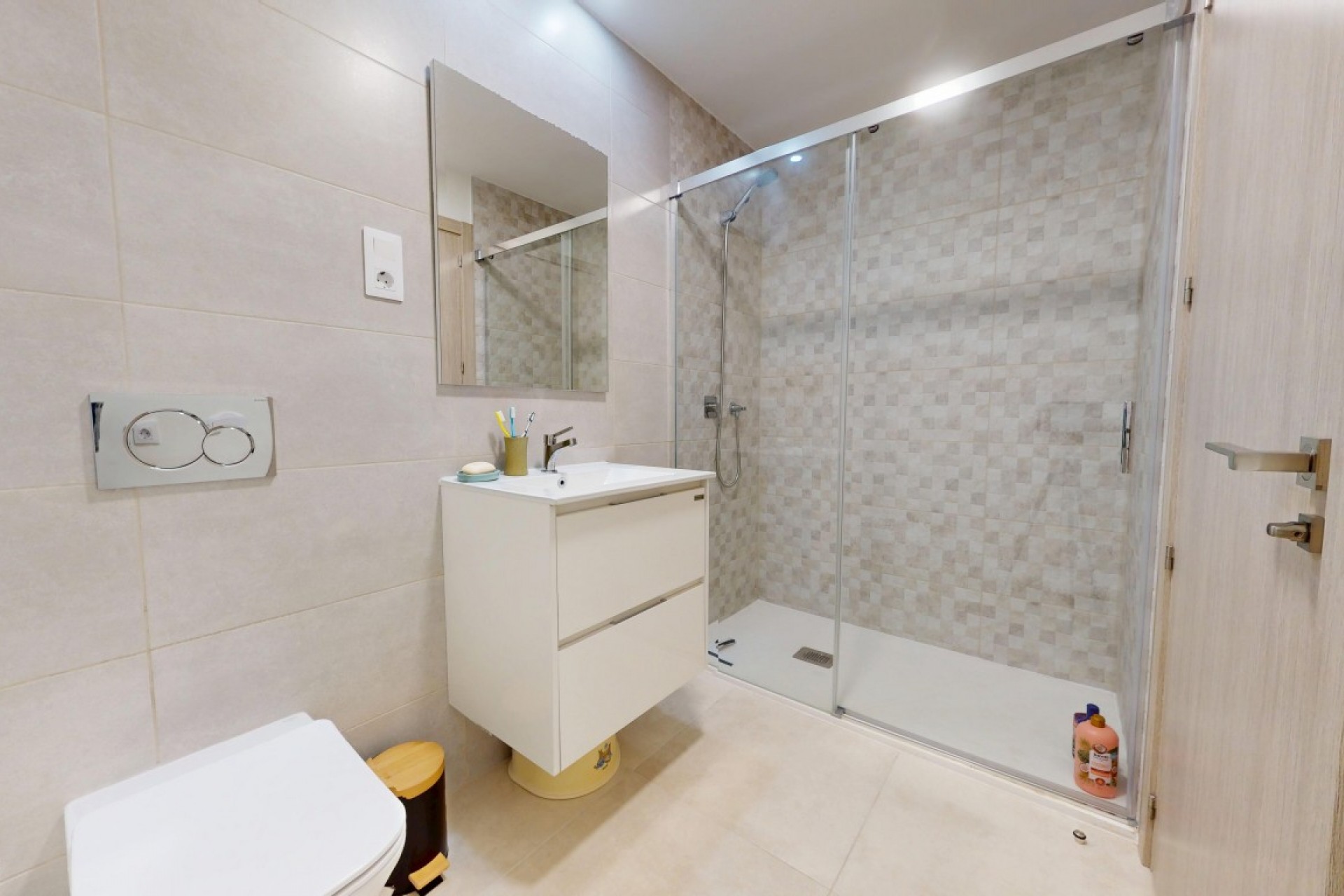 Resale - Apartment -
Mil Palmeras