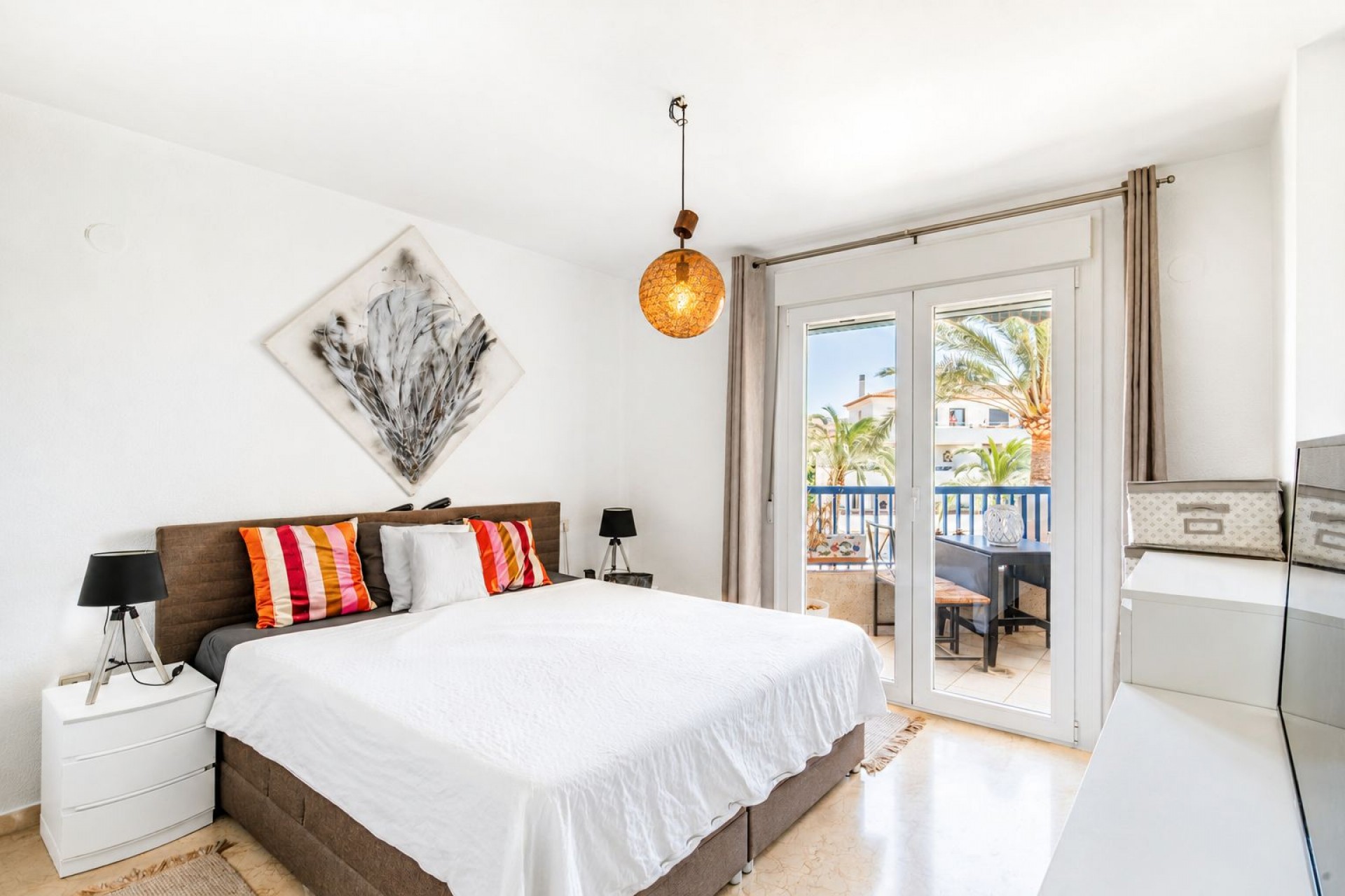 Resale - Apartment -
Moraira - Centro urbano