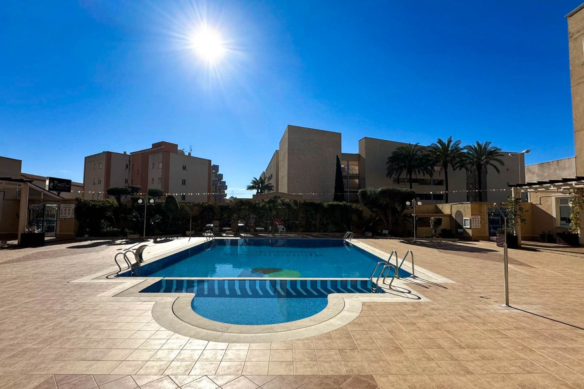 Resale - Apartment -
Orihuela Costa - Campoamor