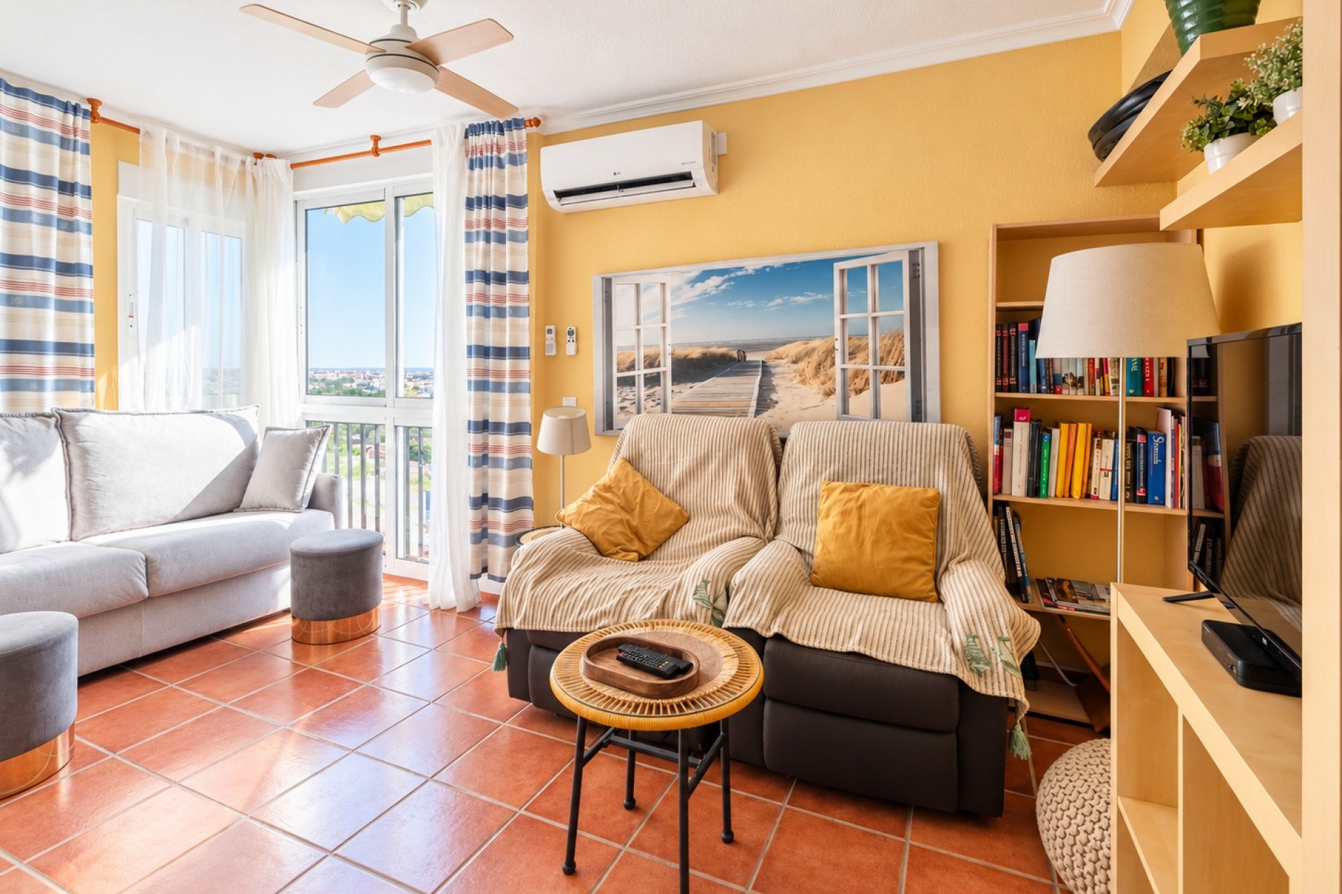 Resale - Apartment -
Orihuela Costa - Campoamor