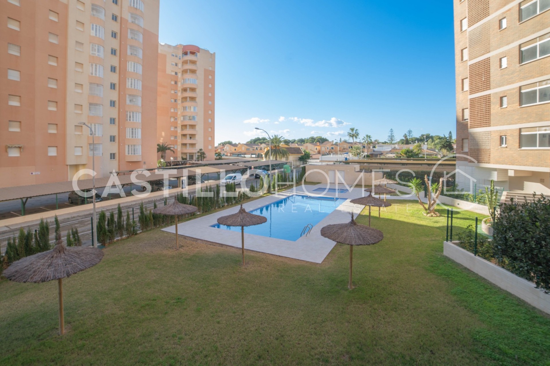 Resale - Apartment -
Orihuela Costa - Dehesa de campoamor
